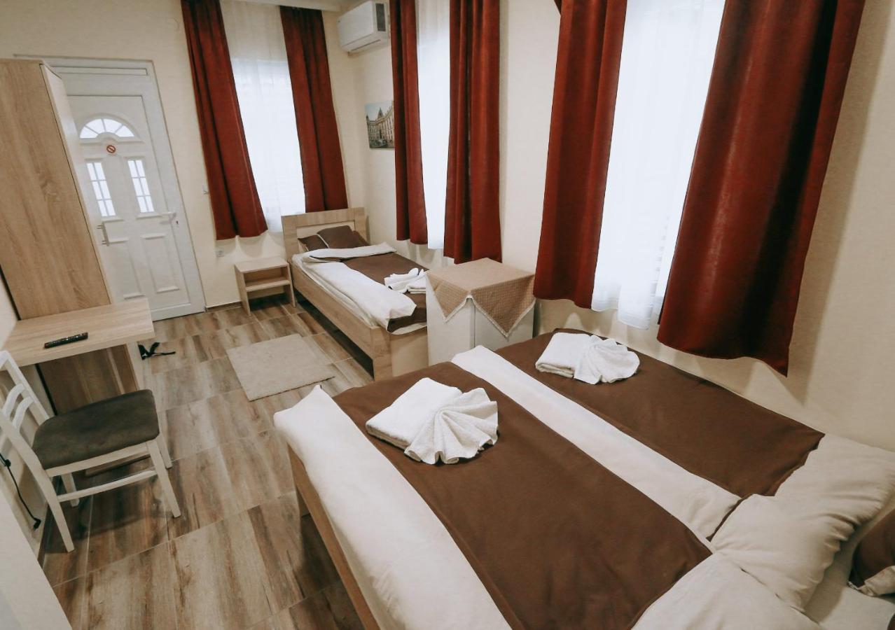 Vila Evropa ONLY WITH A PASSPORTS! Sombor Exterior foto