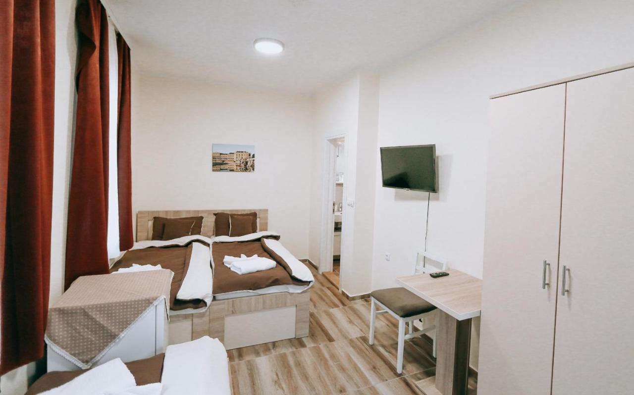 Vila Evropa ONLY WITH A PASSPORTS! Sombor Exterior foto