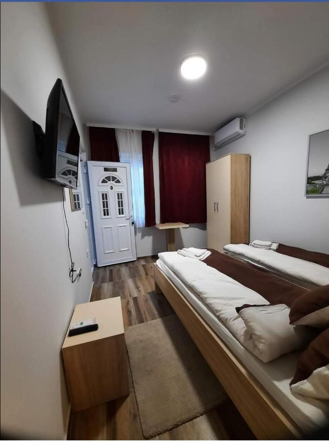 Vila Evropa ONLY WITH A PASSPORTS! Sombor Exterior foto