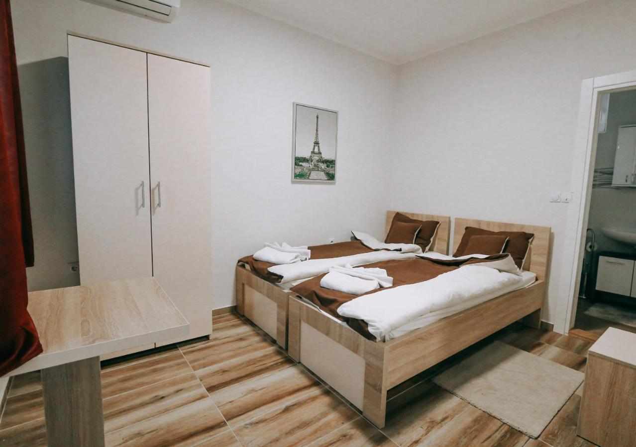 Vila Evropa ONLY WITH A PASSPORTS! Sombor Exterior foto